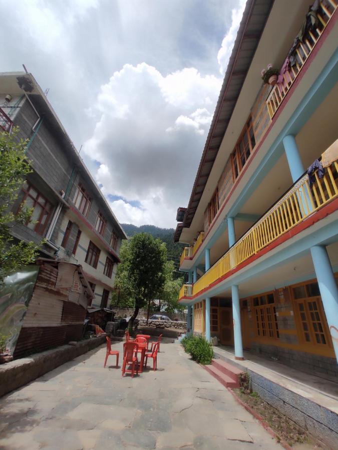 Woods Inn Mountain View Manali Exterior photo