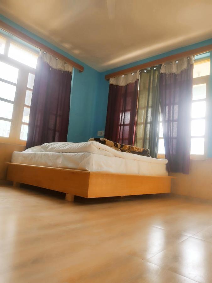 Woods Inn Mountain View Manali Exterior photo